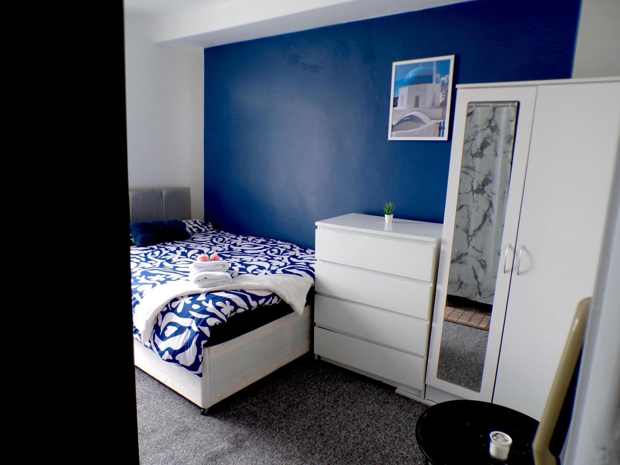 West Kensington - Santorini Apartments Лондон Экстерьер фото